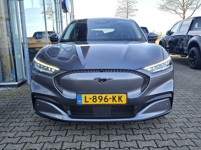 Ford Mustang Mach-E RWD 75 kWh 2021 Elektrisch 6