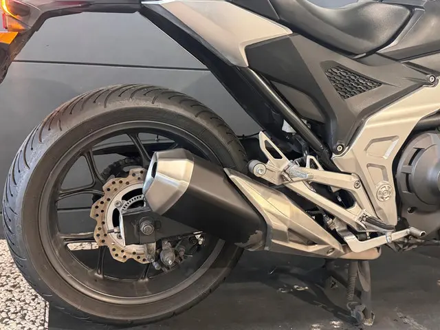 Honda NC 750 750X DCT C-ABS 2021 Benzine 16