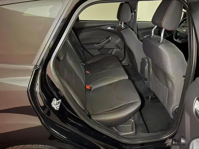 Ford Focus Wagon 1.5 ST-Line 2017 Benzine 30