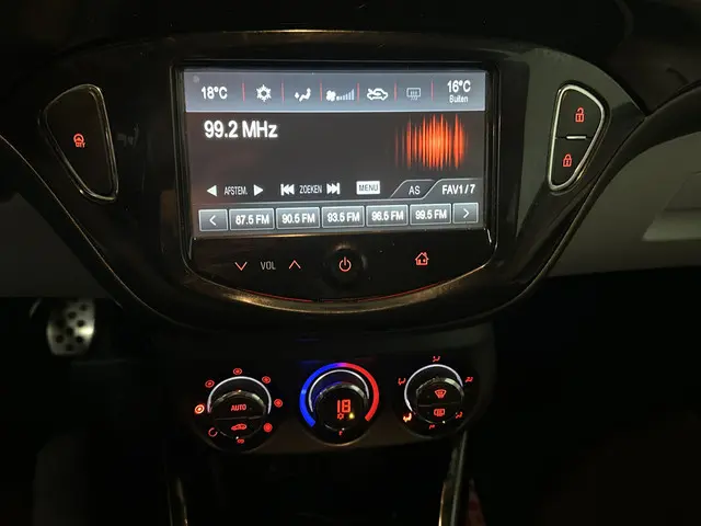 Opel ADAM 1.2 Glam 2014 Benzine 13