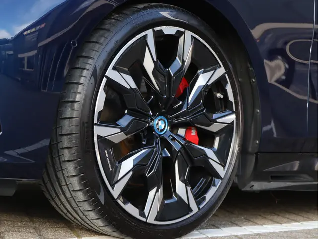 BMW i5 M60 xDrive 84 kWh 2023 Elektrisch 13