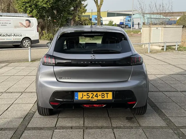 Peugeot e-208 Aut. EV Allure Pack 2020 Elektrisch 6