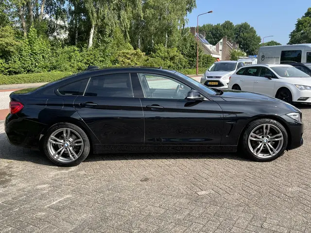 BMW 4 Serie Gran Coupé 420i High Executive 2017 Benzine 6