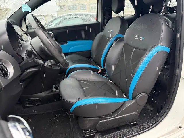 Fiat 500 1.2 Lounge cabrio 2017 Benzine 8