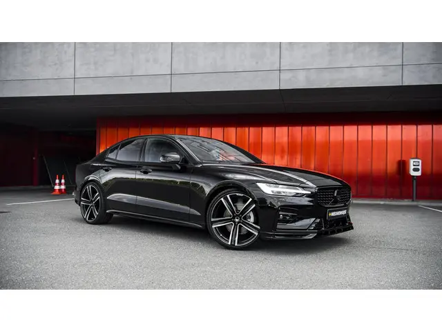 Volvo S60 2.0 B4 Ultimate Dark 2023 Benzine 54