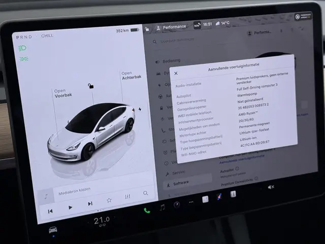 Tesla Model 3 Standard RWD Plus 60 kWh 2023 Elektrisch 37