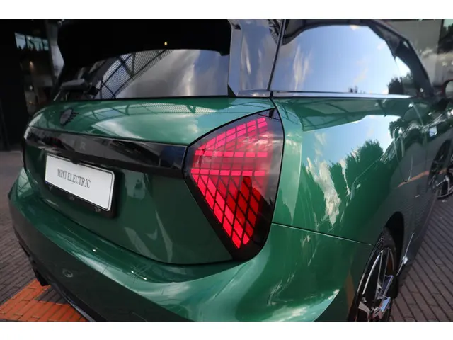 MINI 3-Deurs E 2025 Elektrisch 8