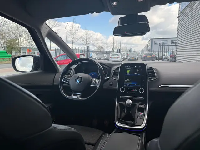 Renault Grand Scénic 1.2 TCe Bose 7p. 2017 Benzine 18