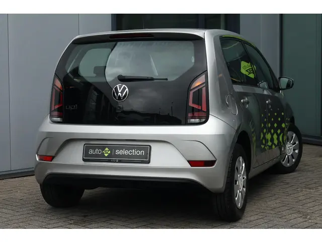 Volkswagen up! 1.0 BMT take up! 2020 Benzine 2
