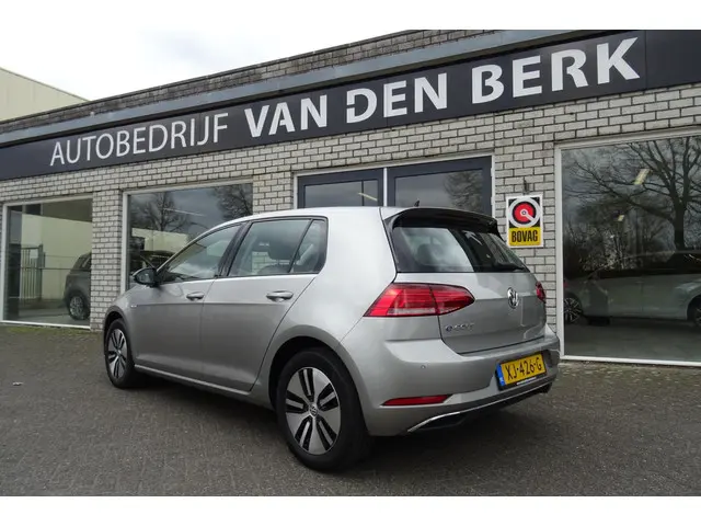 Volkswagen e-Golf E-Golf incl Warmtepomp 2019 Elektrisch 2