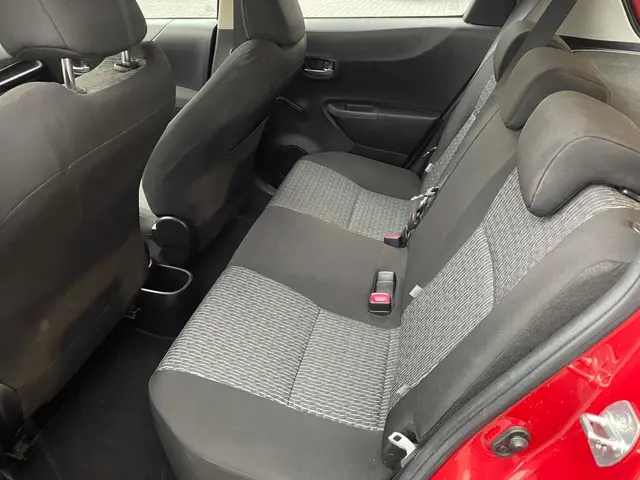 Toyota Yaris 1.3 VVT-i Dynamic|automaat| 2013 Benzine 14