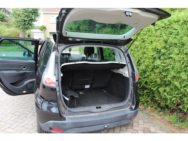 Renault Scénic 1.2 TCe Bose 2013 Benzine 14