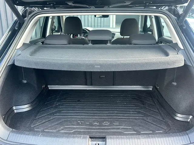 Volkswagen T-Roc 1.5 TSI Style Business 2021 Benzine 12