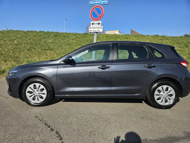 Hyundai i30 M6CA11 2022 Benzine 3
