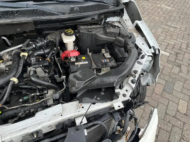 Nissan QASHQAI 1.2 Tekna - Front Schade - BPM 2014 Benzine 27