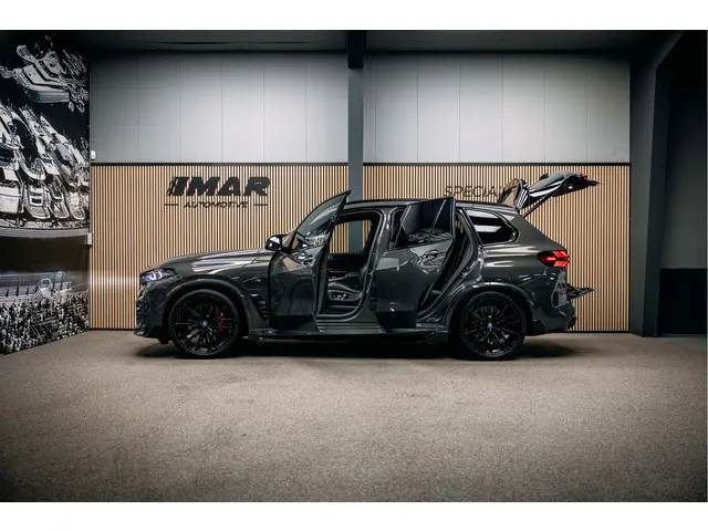 BMW X5 xDrive50e 2023 Hybride Benzine 8