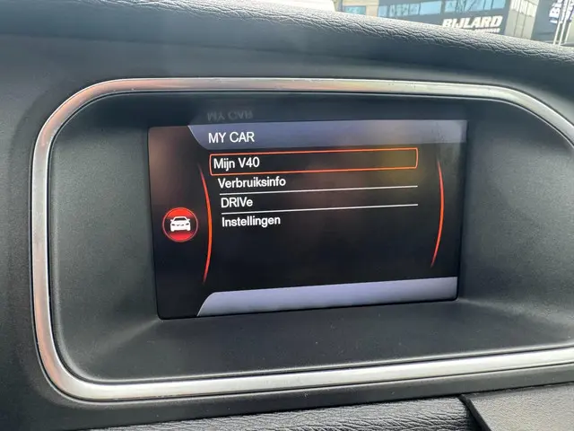 Volvo V40 1.6 T3 Momentum 2013 Benzine 18