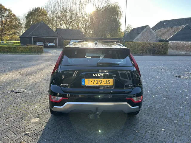 Kia Niro 1.6 GDi Hybrid DynamicLine 2023 Hybride Benzine 7