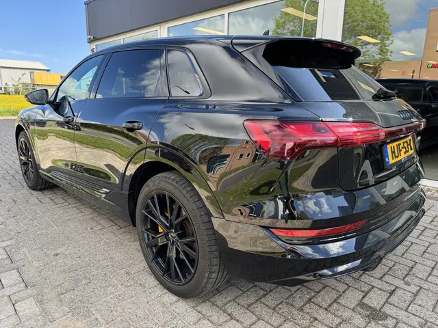 Audi e-tron 55 quattro S edition 2022 Elektrisch 8