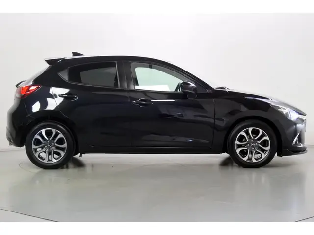 Mazda 2 1.5 90pk Sports-line 2017 Benzine 10