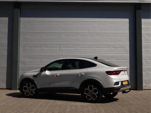 Renault Arkana 1.3 TCe 140 2022 Hybride Benzine 2