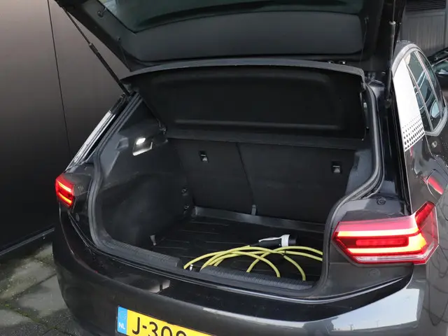 Volkswagen ID.3 First 58 kWh 2020 Elektrisch 16