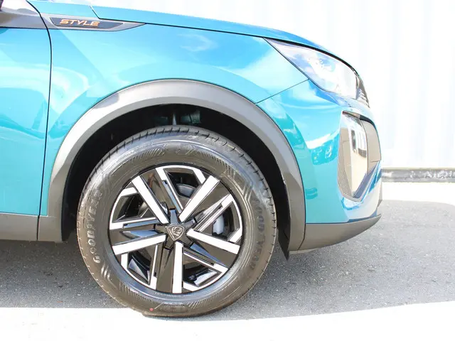 Peugeot 2008 1.2 PureTech 100 Style 2025 Benzine 10