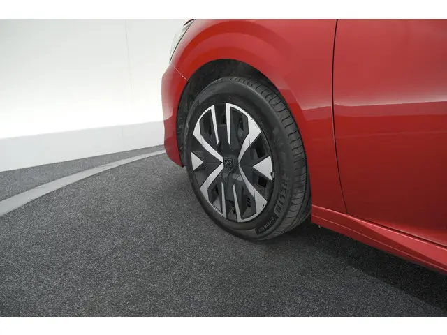 Peugeot 208 PureTech 100 Active 2024 Benzine 15