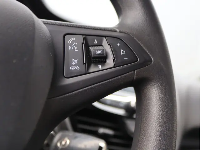 Opel KARL 1.0 Rocks Online Edition 2018 Benzine 34