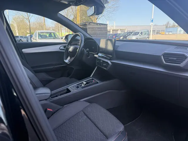 SEAT Leon 1.0 eTSI FR Business Intense 2021 Benzine 26