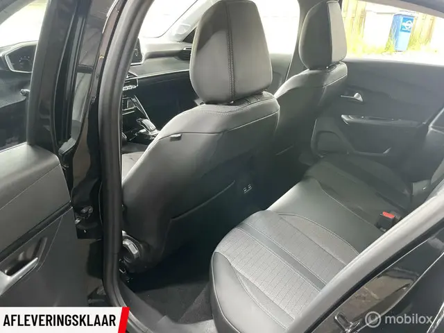 Peugeot 208 Allure GT-Line Look Automaat . 2021 Benzine 10