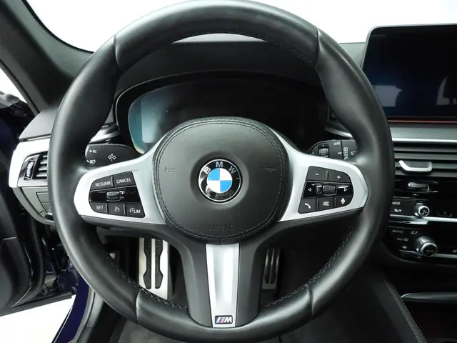 BMW 5 Serie Touring 520i 2023 Benzine 11