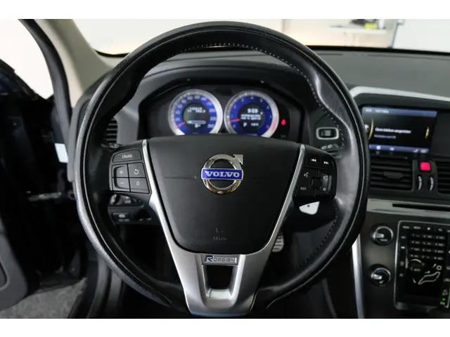 Volvo XC60 3.2 AWD R-Design 2012 Benzine 9