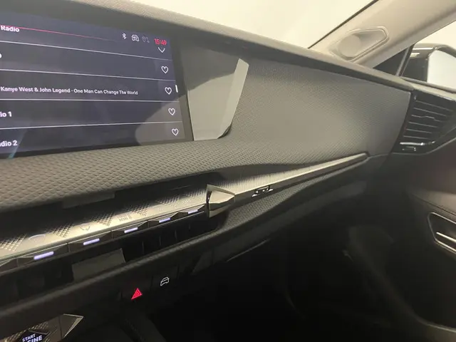 DS DS 4 1.2 PureTech Automaat Rivoli Cross 2023 Benzine 26