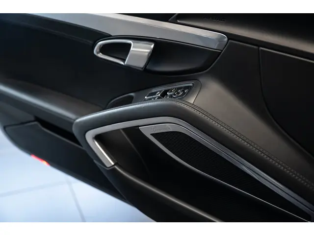 Porsche 911 991 3.8 Carrera S 2013 Benzine 21