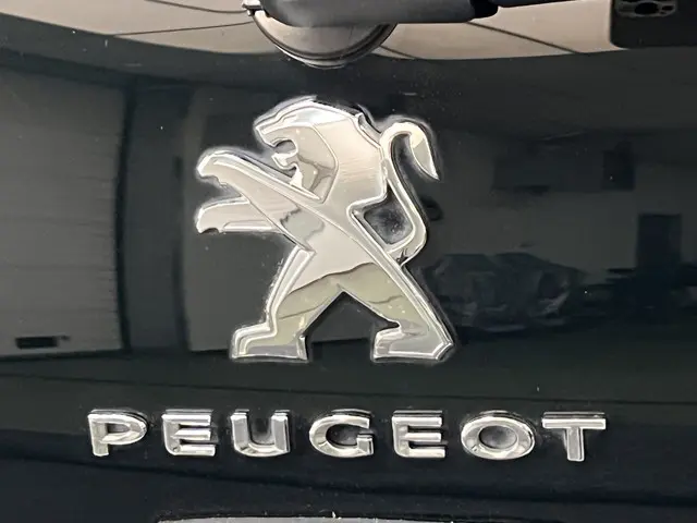 Peugeot 108 1.0 e-VTi RIJKLAAR!! 2020 Benzine 31