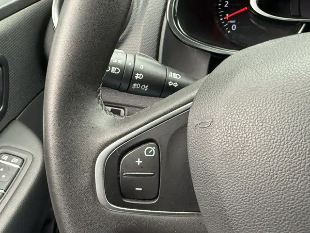 Renault Clio 0.9 TCe Limited 2017 Benzine 20