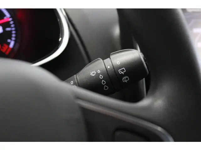 Renault Clio Estate 1.5 dCi Ecoleader 2017 Diesel 24