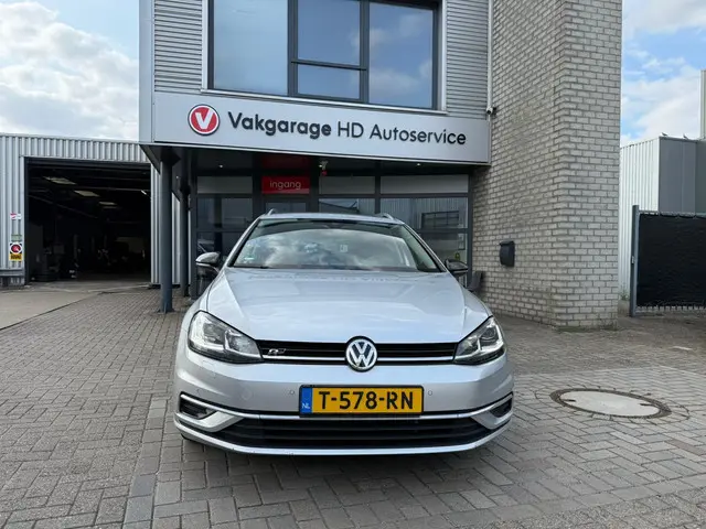 Volkswagen Golf Variant 1.0 TSI Highline 2019 Benzine 8