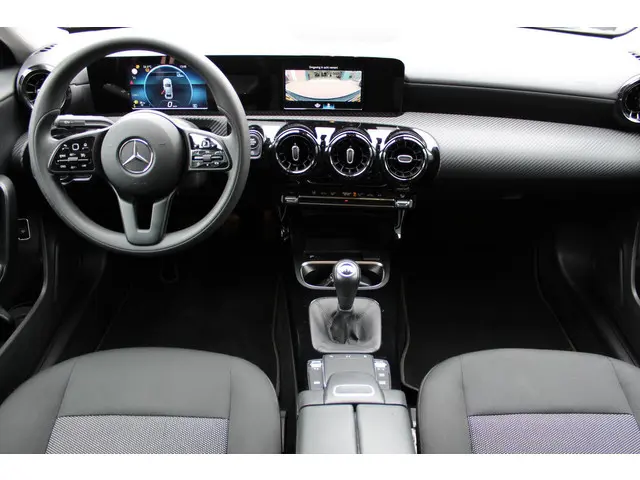 Mercedes-Benz A-Klasse 180 2020 Benzine 11