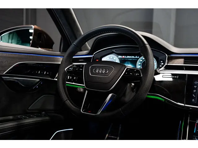 Audi A8 4.0 TFSI S8 Quattro 2024 Benzine 52