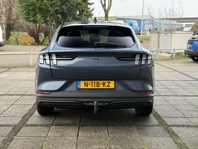 Ford Mustang Mach-E Aut. Extended 98kWh 2021 Elektrisch 5