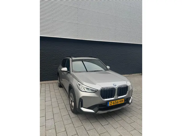 BMW X1 XDrive25e 2024 Hybride Benzine 6