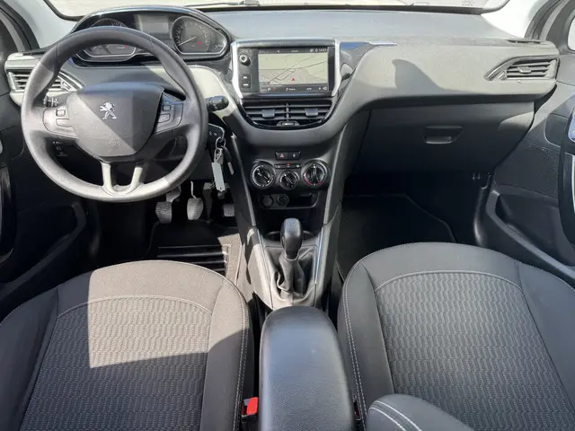 Peugeot 208 1.2 PureTech Blue Lion 2017 Benzine 13