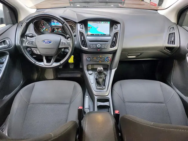 Ford Focus 1.0 Trend 2016 Benzine 2