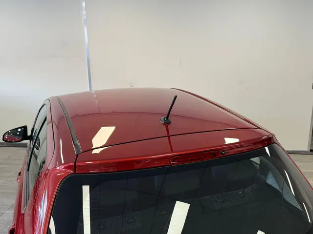 Toyota Yaris 1.0 VVT-i Now 2014 Benzine 33