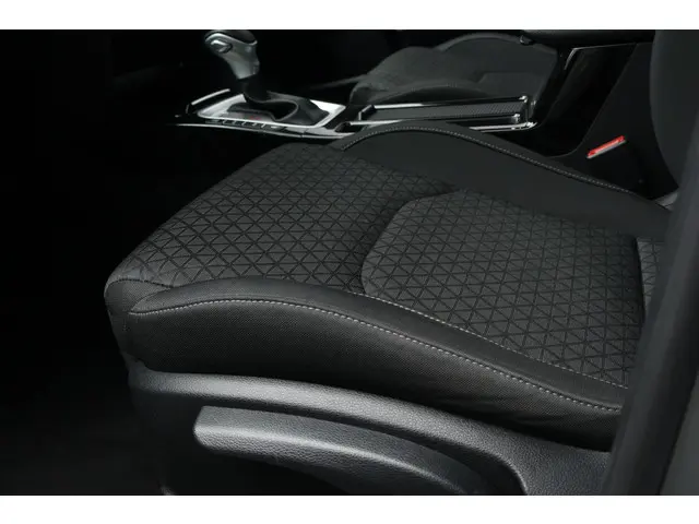 Kia cee'd 1.6 GDI PHEV DynamicLine 2020 Hybride Benzine 12