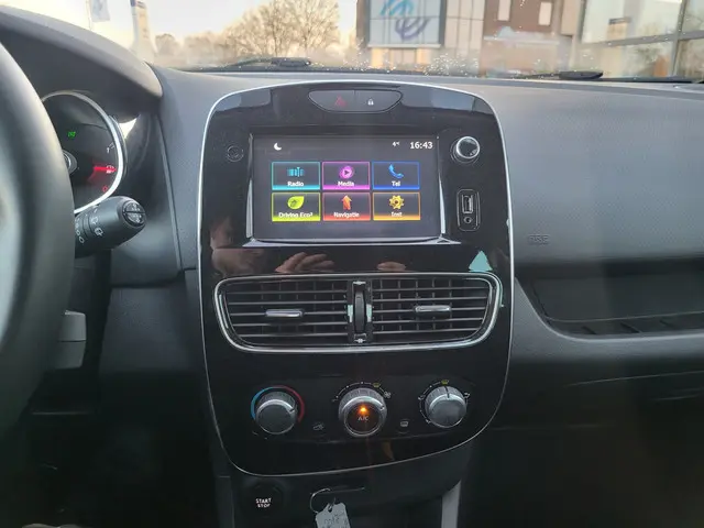 Renault Clio 1.5 dCi Ecoleader Limited 2017 Diesel 13