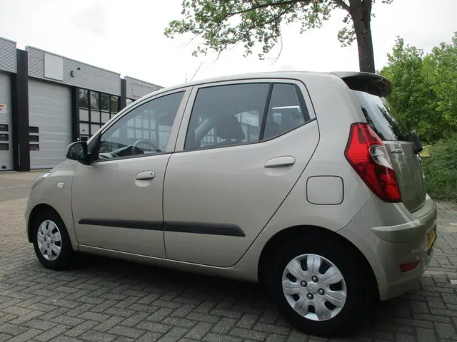 Hyundai i10 78.000 km Airco 2012 Benzine 2