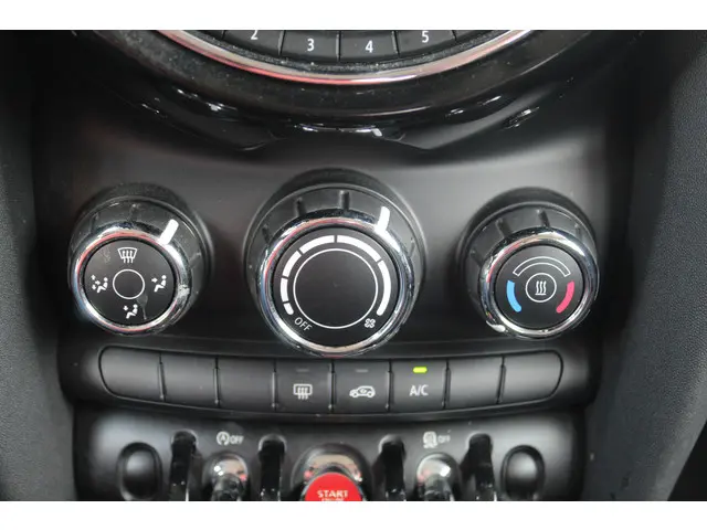 MINI One Mini 1.5 D Business 2016 Diesel 14